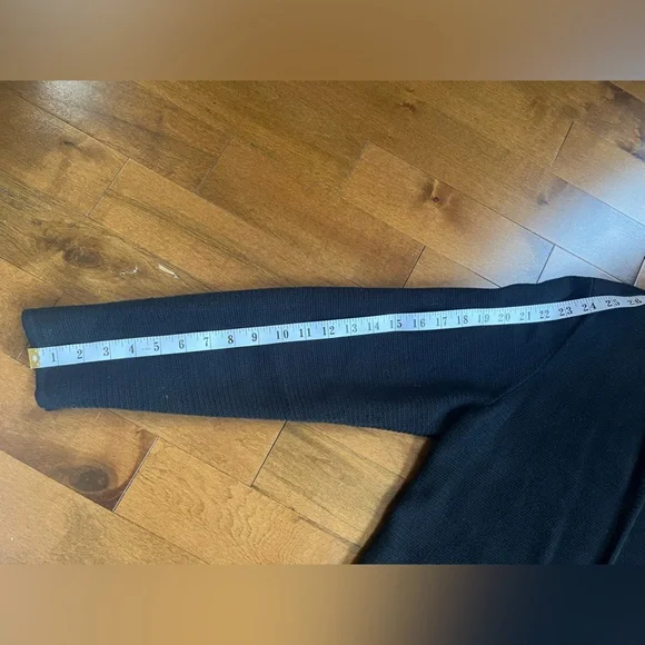 Talbots Long Black Knit Classic Cardigan – Size Large - Picture 6 of 7